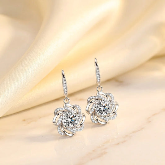 Moissanite floral ring VVS1 diamond alternative